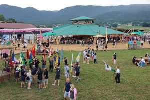 Tonnelle-cérémonie d'ouverture .JPG