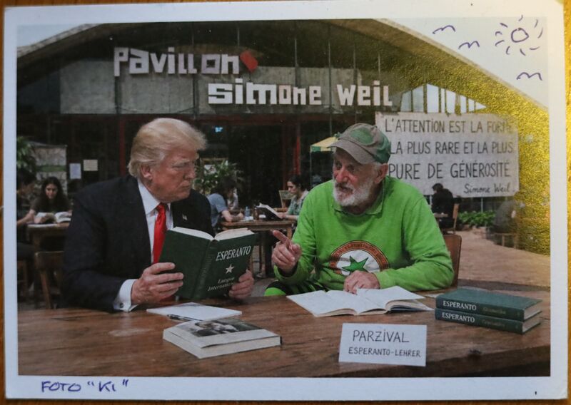 Fichier:Kur d'esperanto pur Trump.JPG